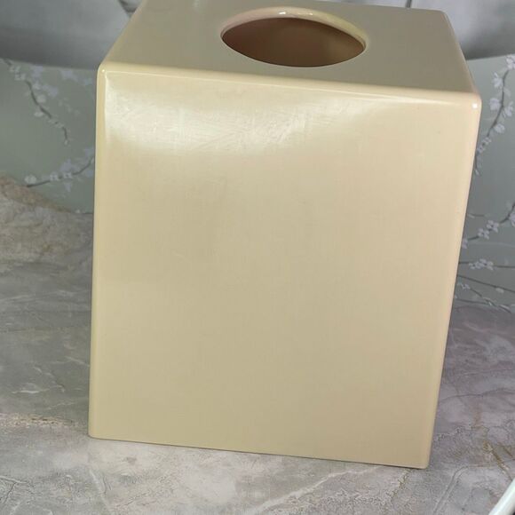 Vintage Garden Angel Tissue Dispenser made in Taiwan - Picture 5 of 9